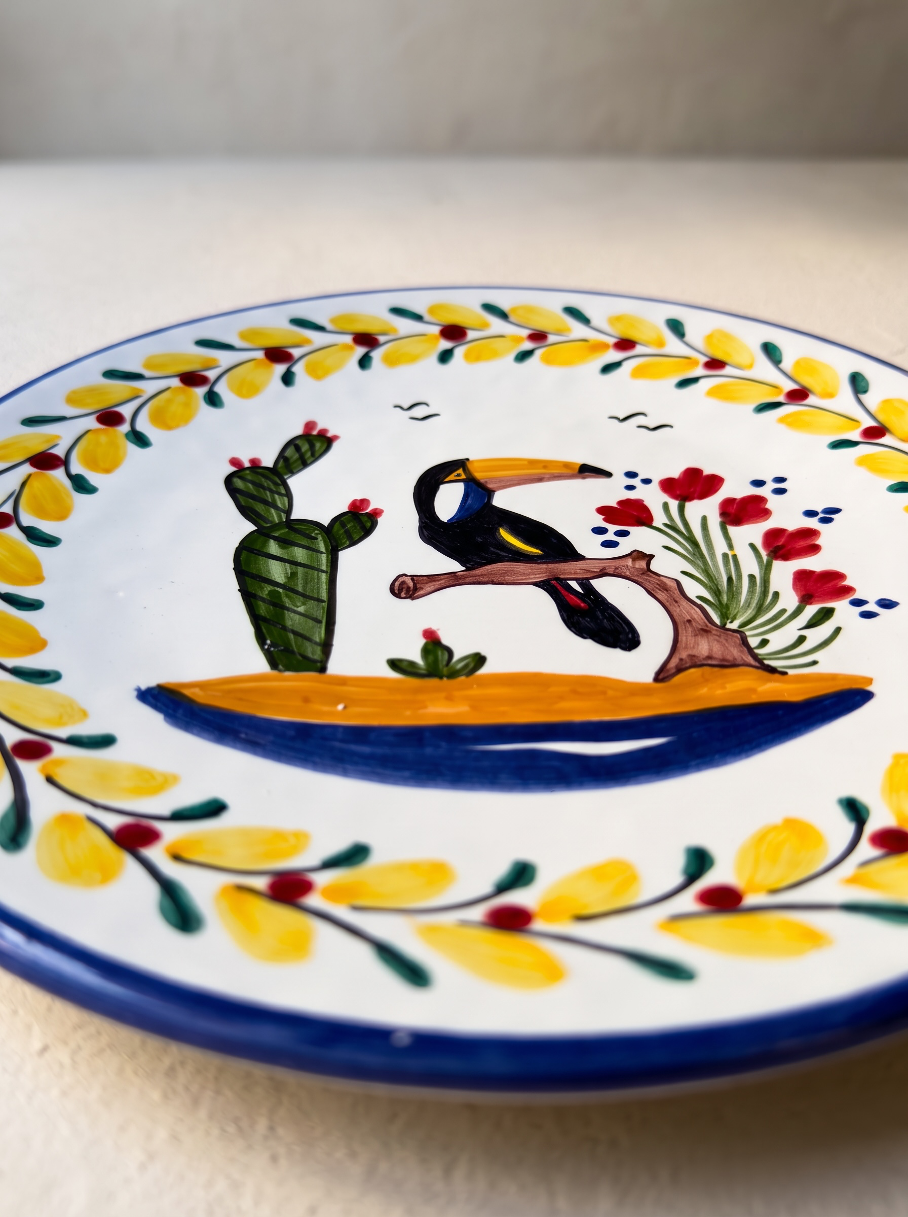 Plato El Tucán