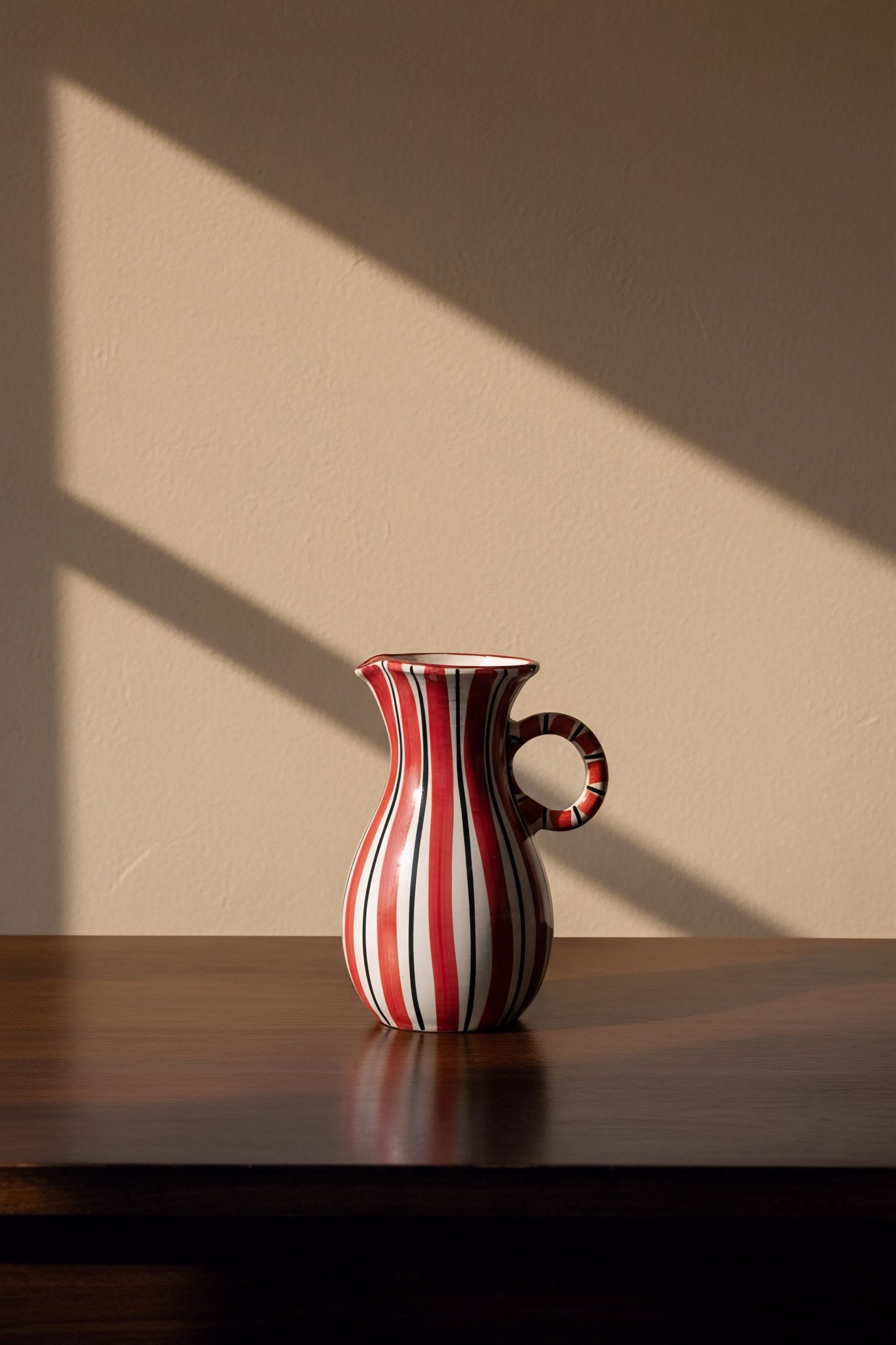 Jarrón rayas rojas