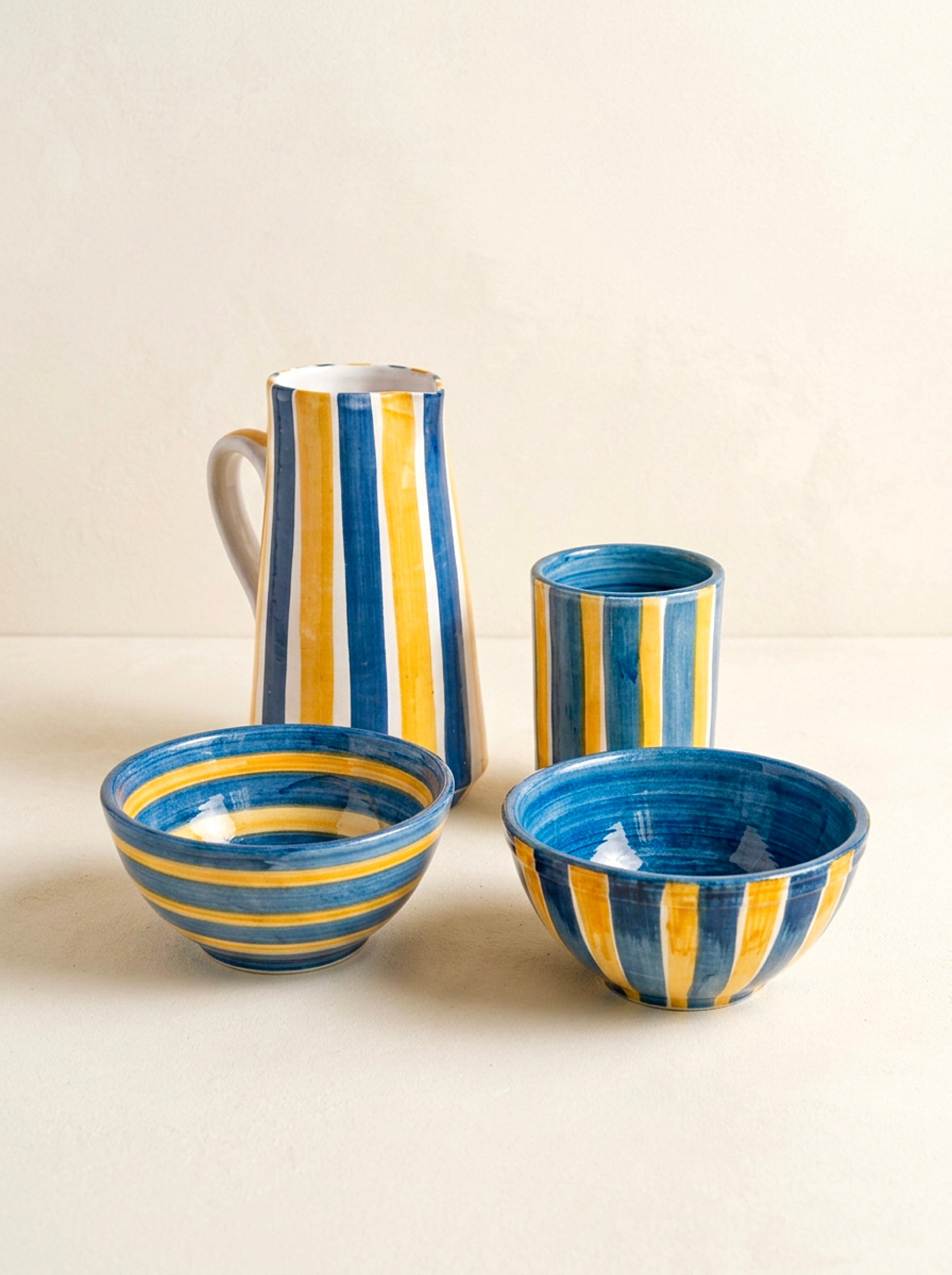 Parade — Azul y Amarillo