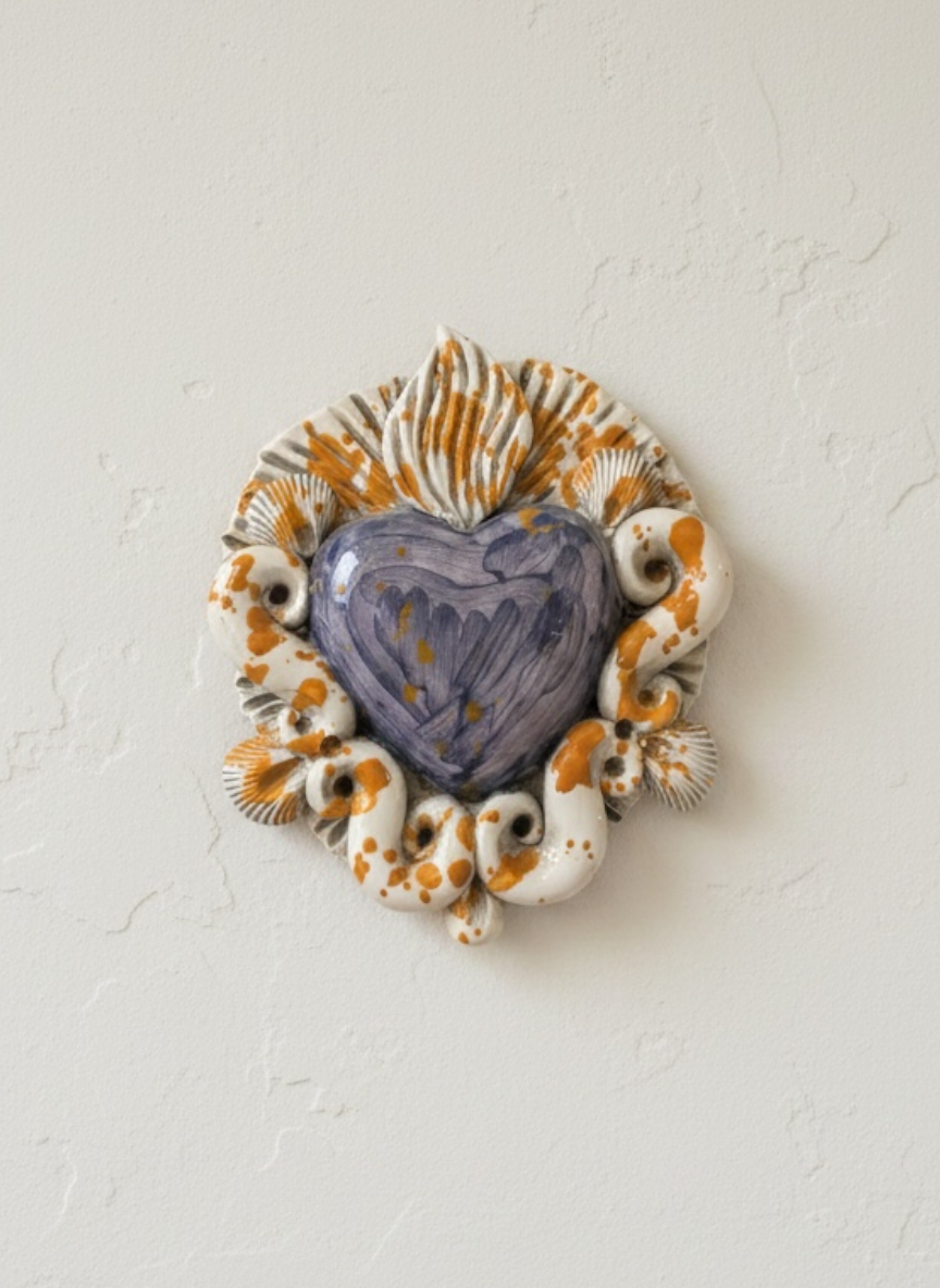 Exvoto corazón malva con salpicado ámbar