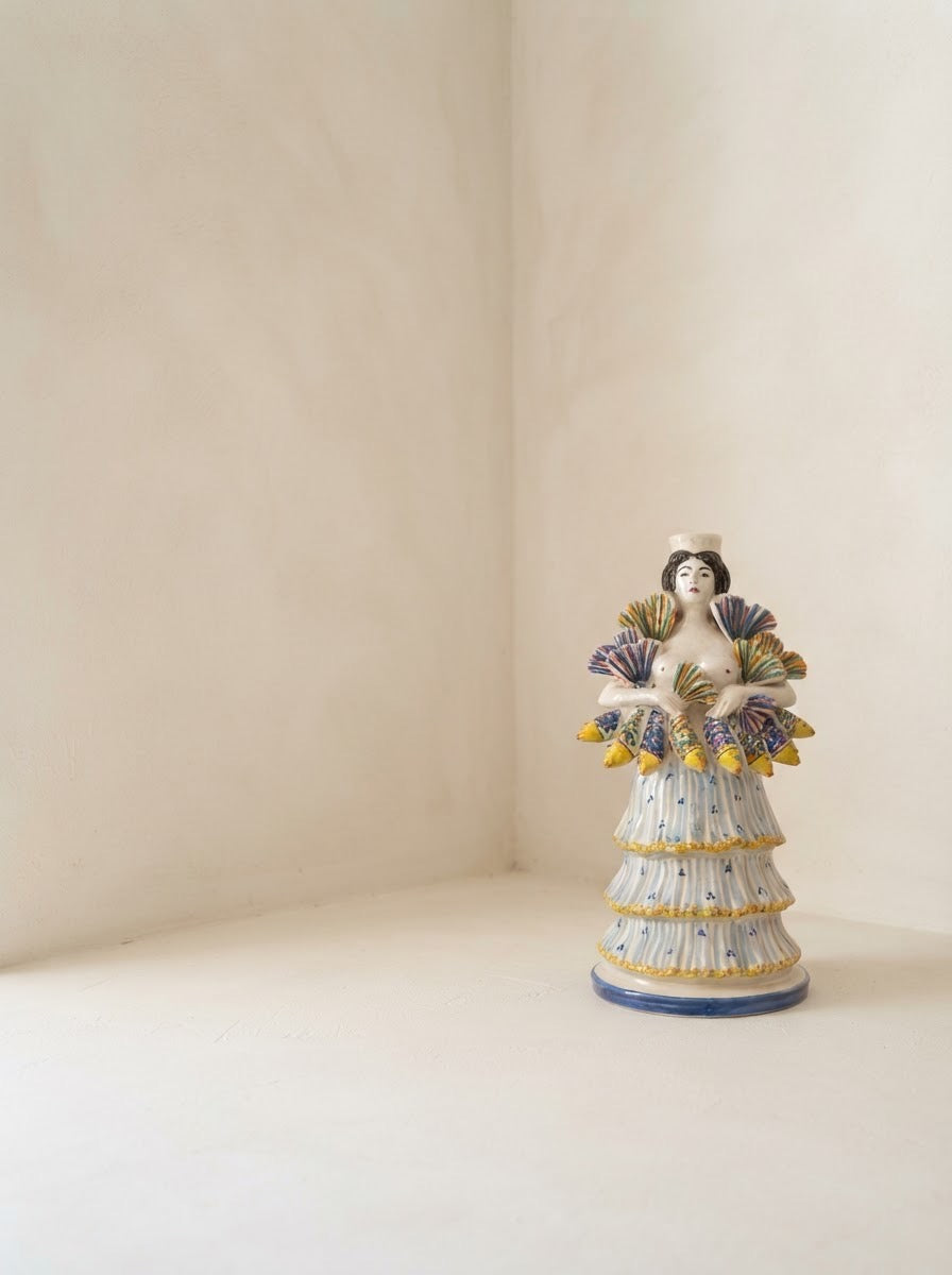 Candelabro Mujer con peces