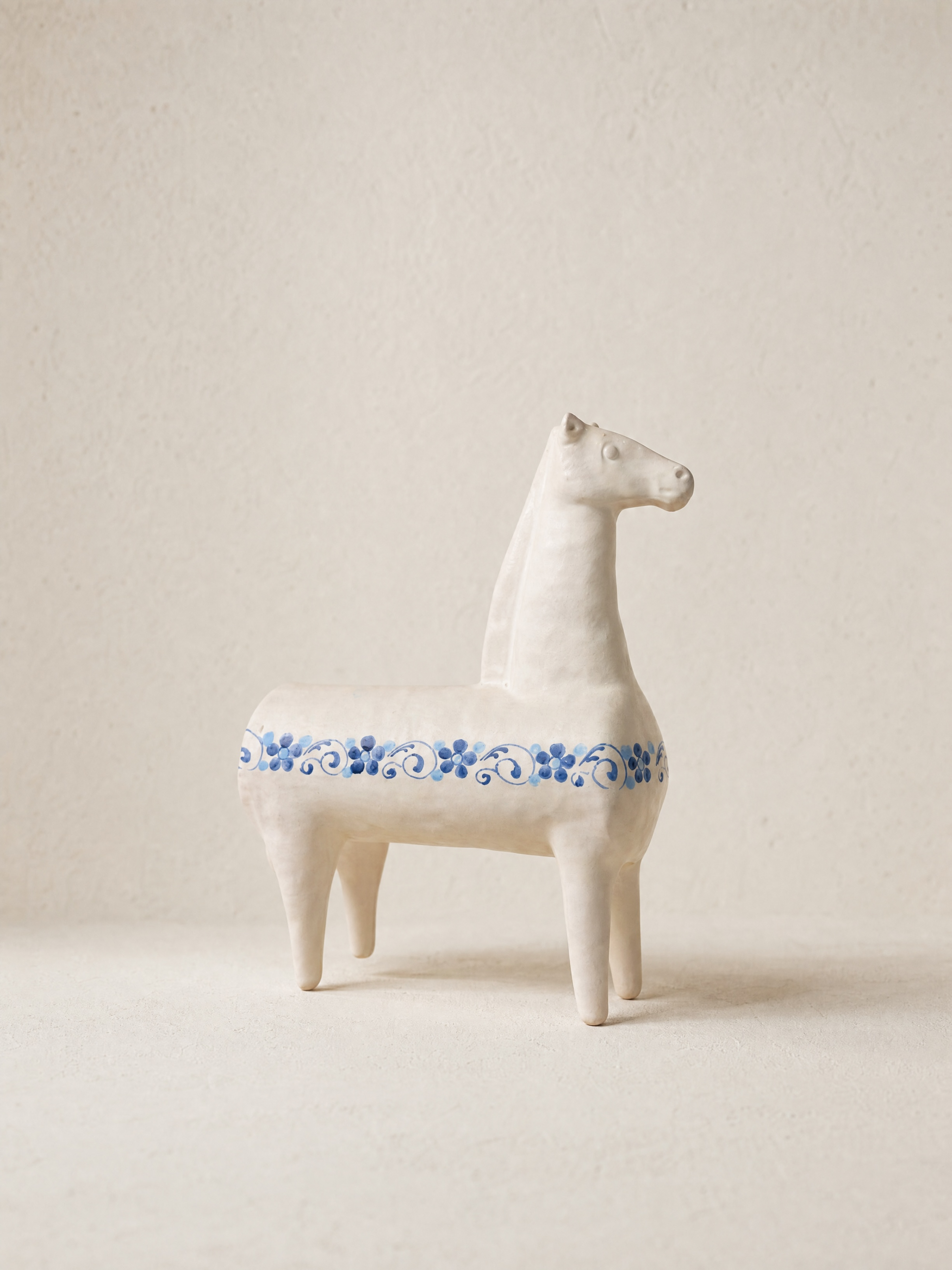 Caballo Decorativo con Cenefa Floral