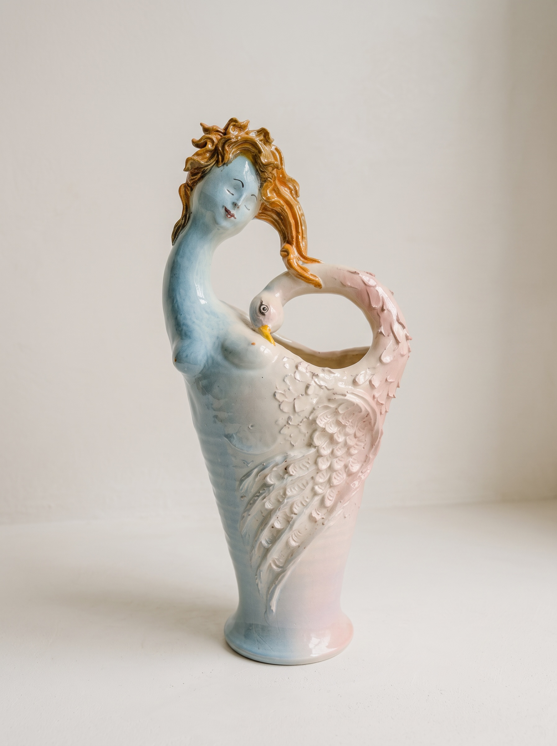 Jarrón Mujer Cisne