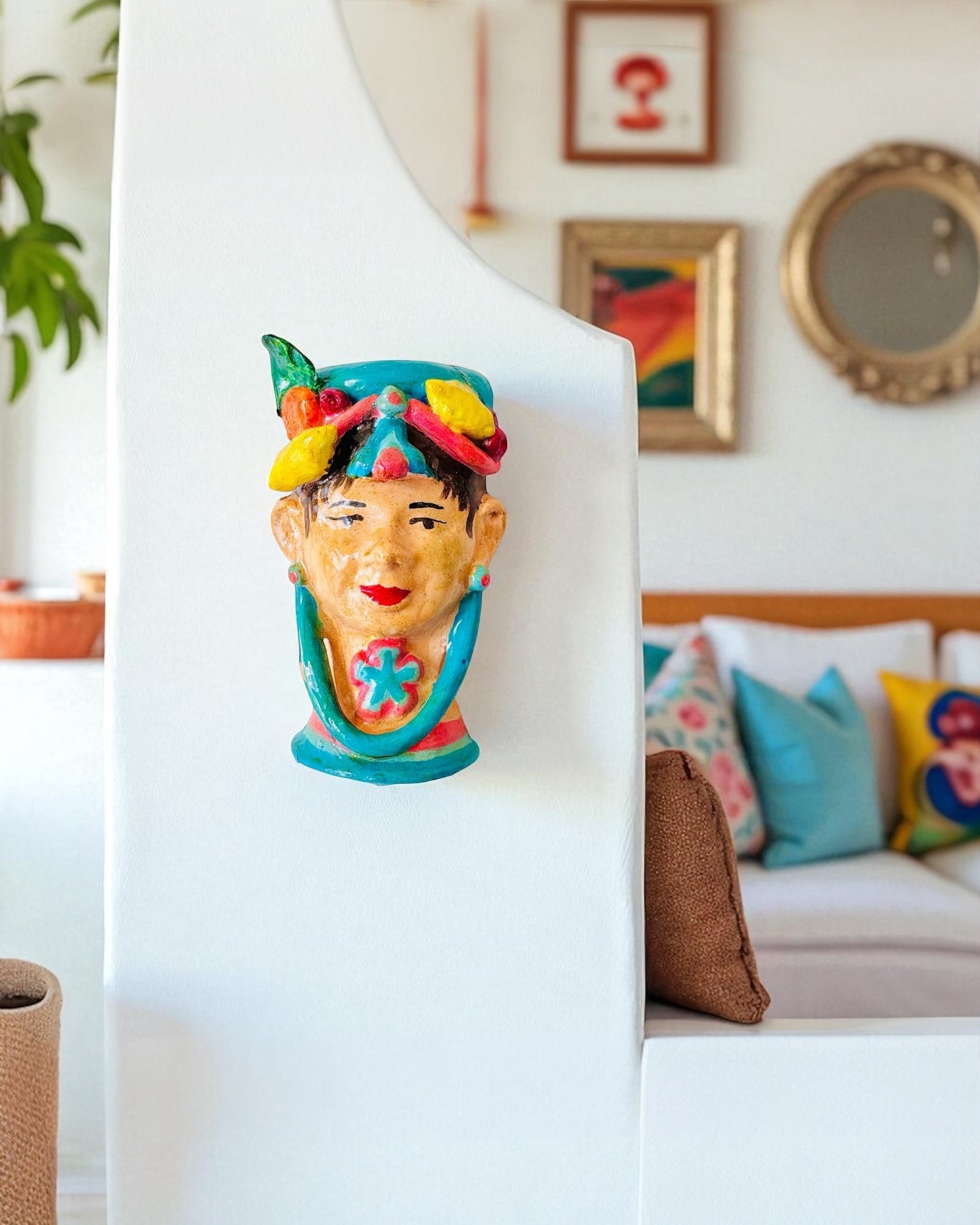 Cabeza mural "Carmela"