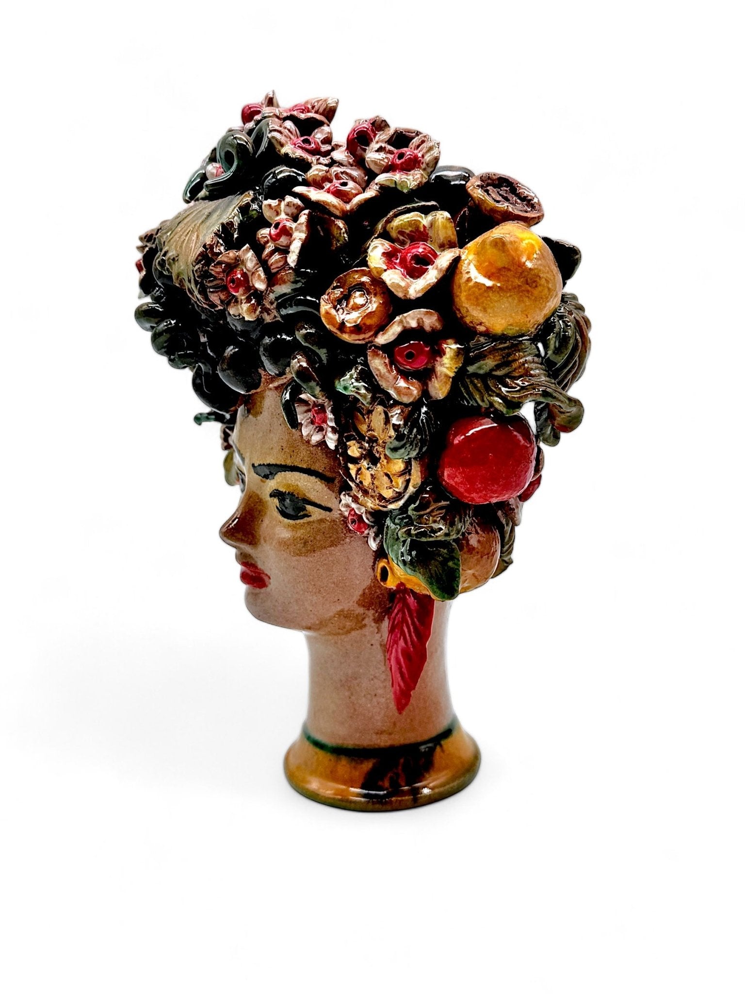 Cabeza de mujer con flores, frutas y pendientes - Morueco Selección - moruecoceramicas