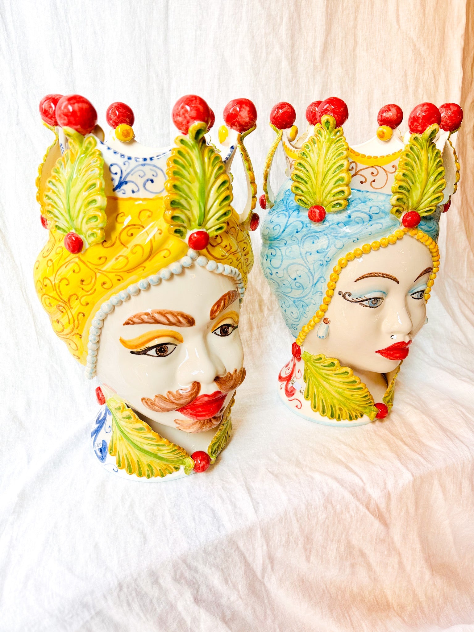 Cabeza de rey decorada con corona y turbante (44cm) - moruecoceramicas