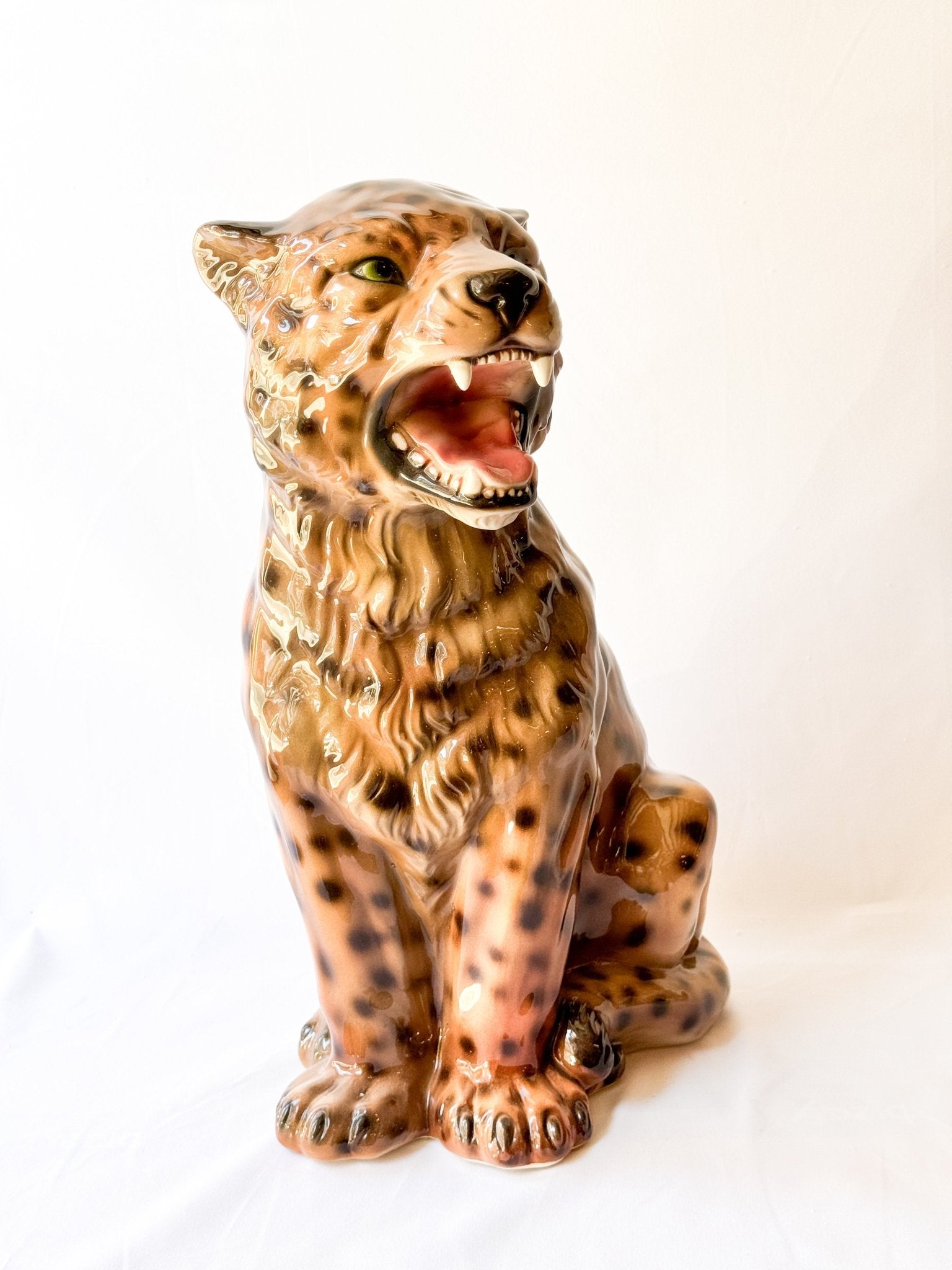 Leopardo cachorro marrón (48cm) - moruecoceramicas