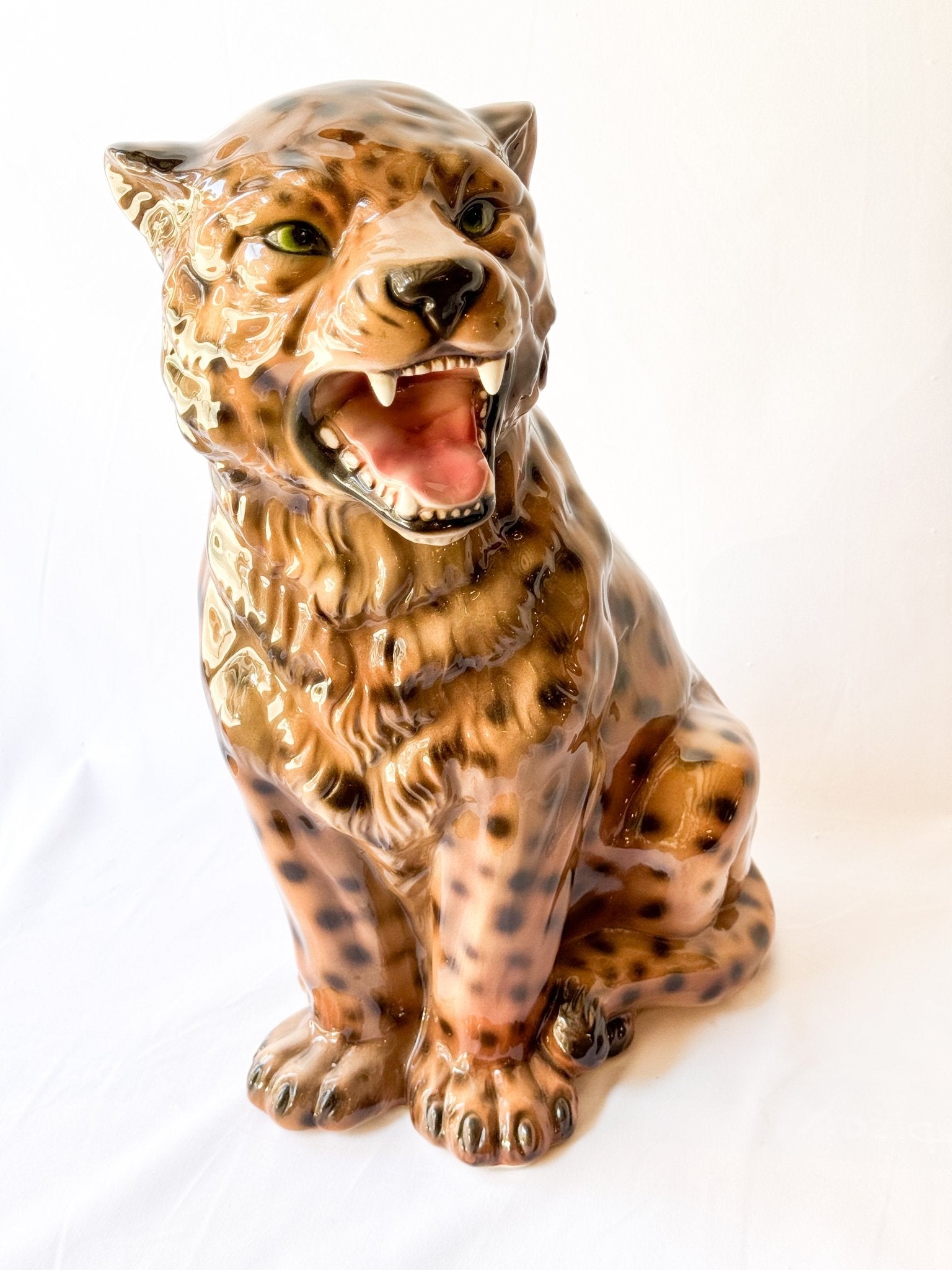 Leopardo cachorro marrón (48cm) - moruecoceramicas