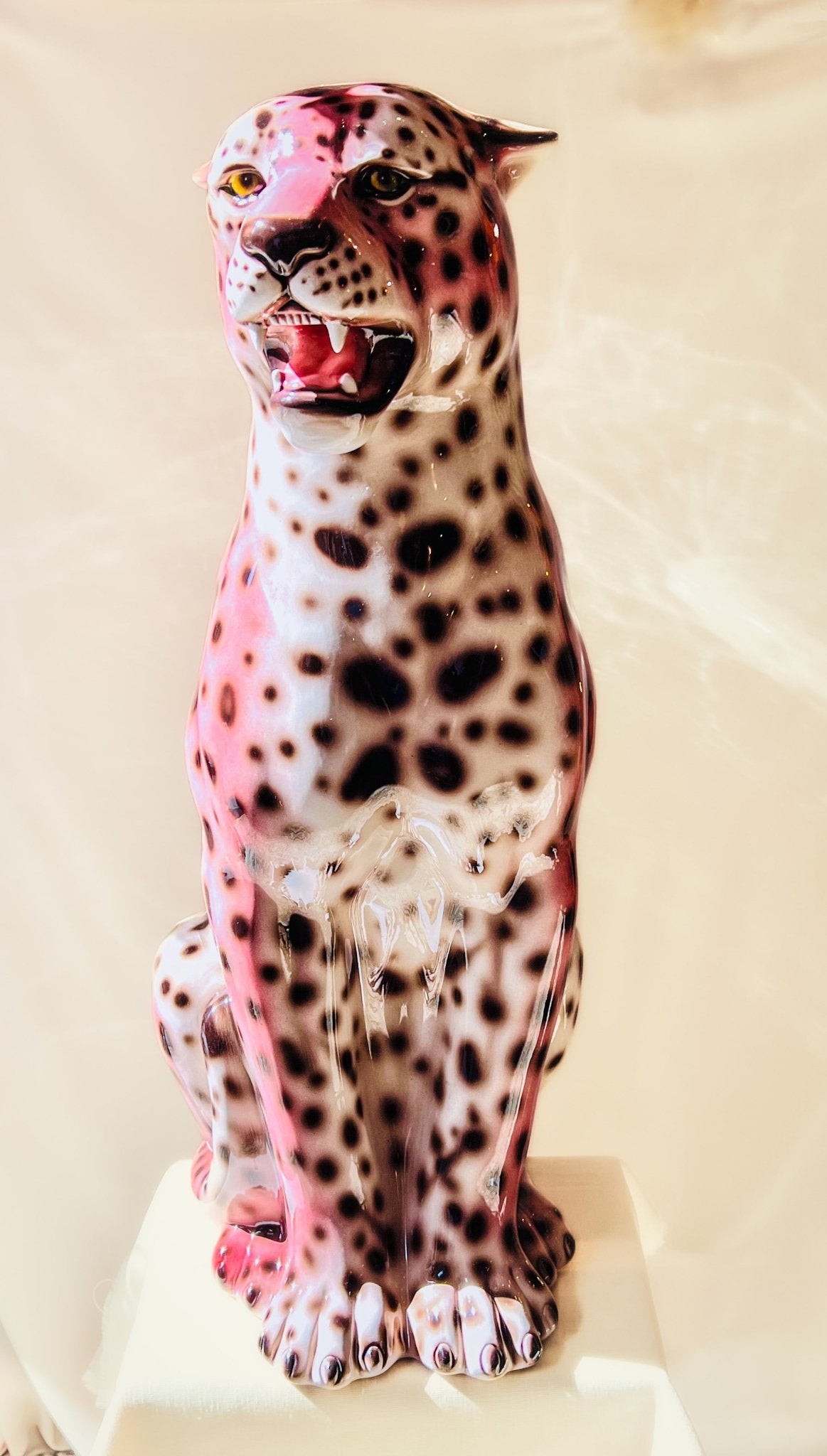 Leopardo Rosa 75cm - moruecoceramicas