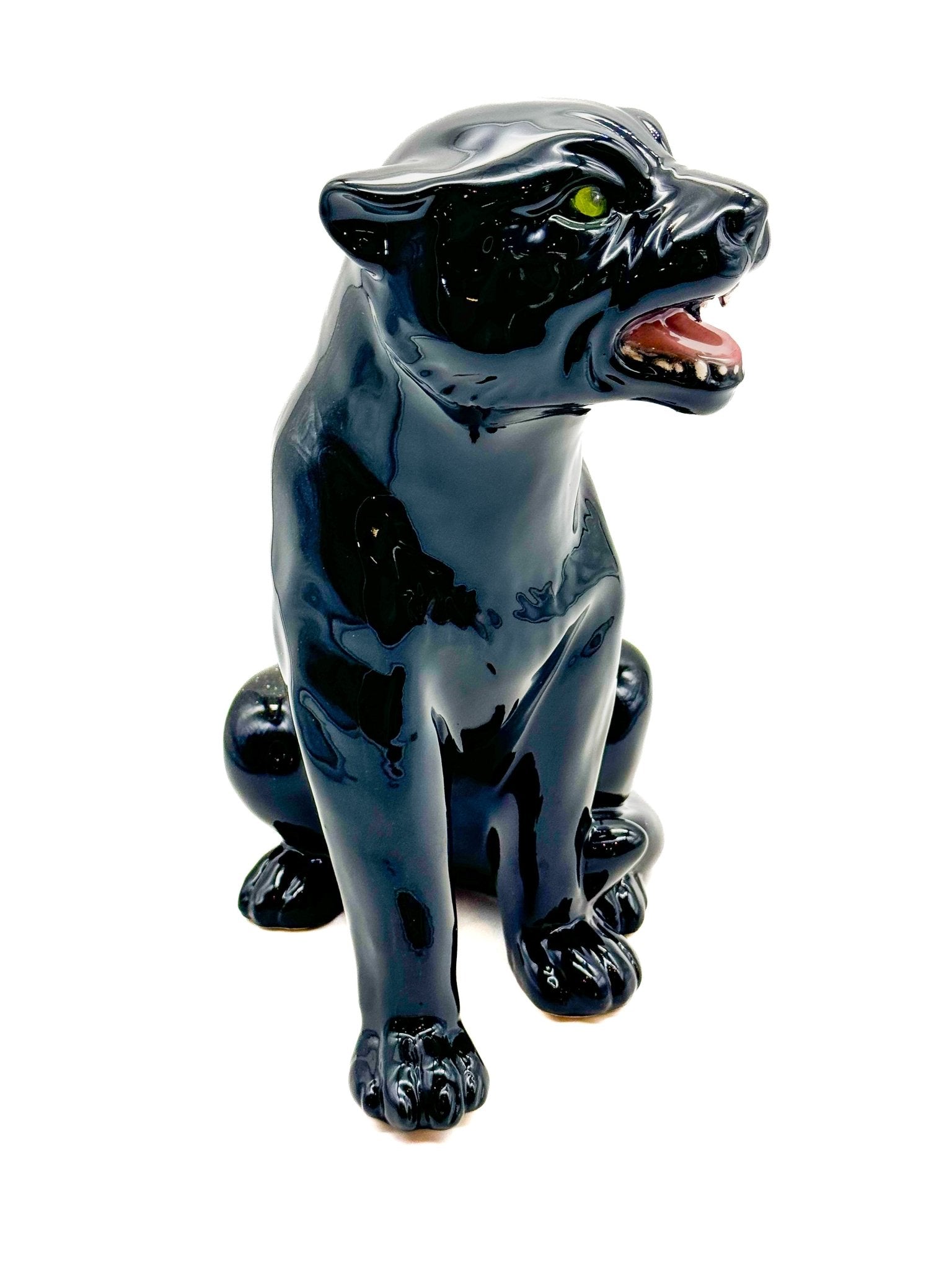 Pantera sentada rugiendo - moruecoceramicas