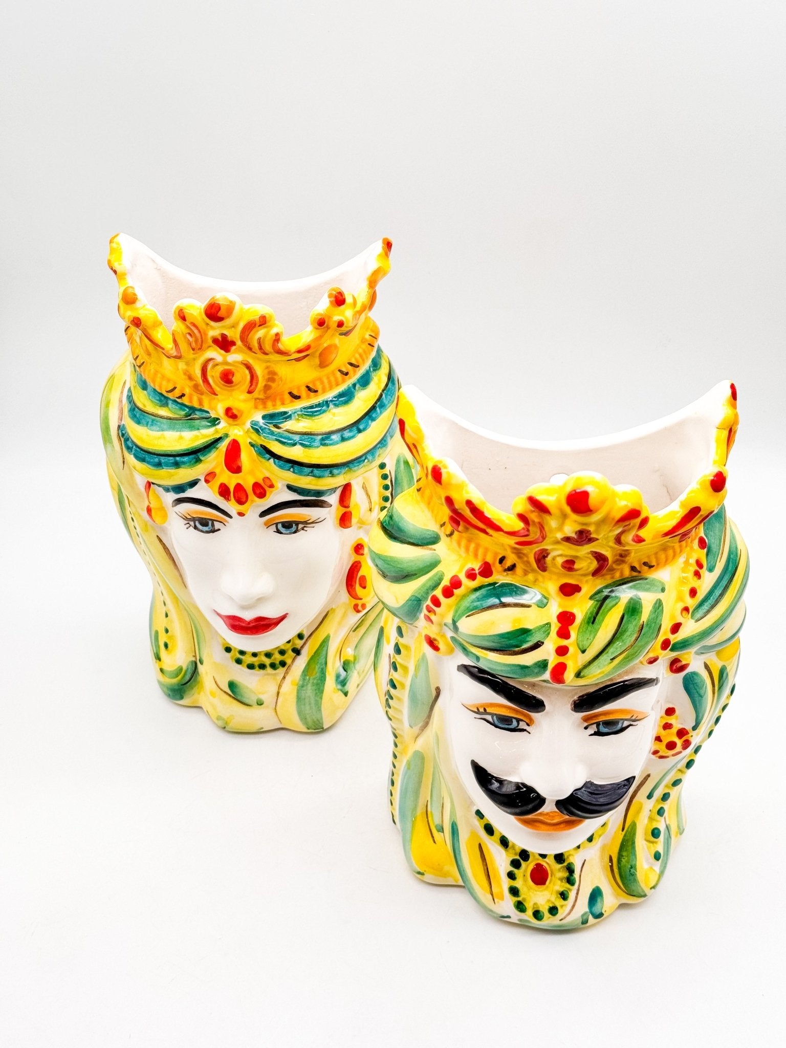 Pareja de cabezas de Reyes para colgar (30x20) - moruecoceramicas