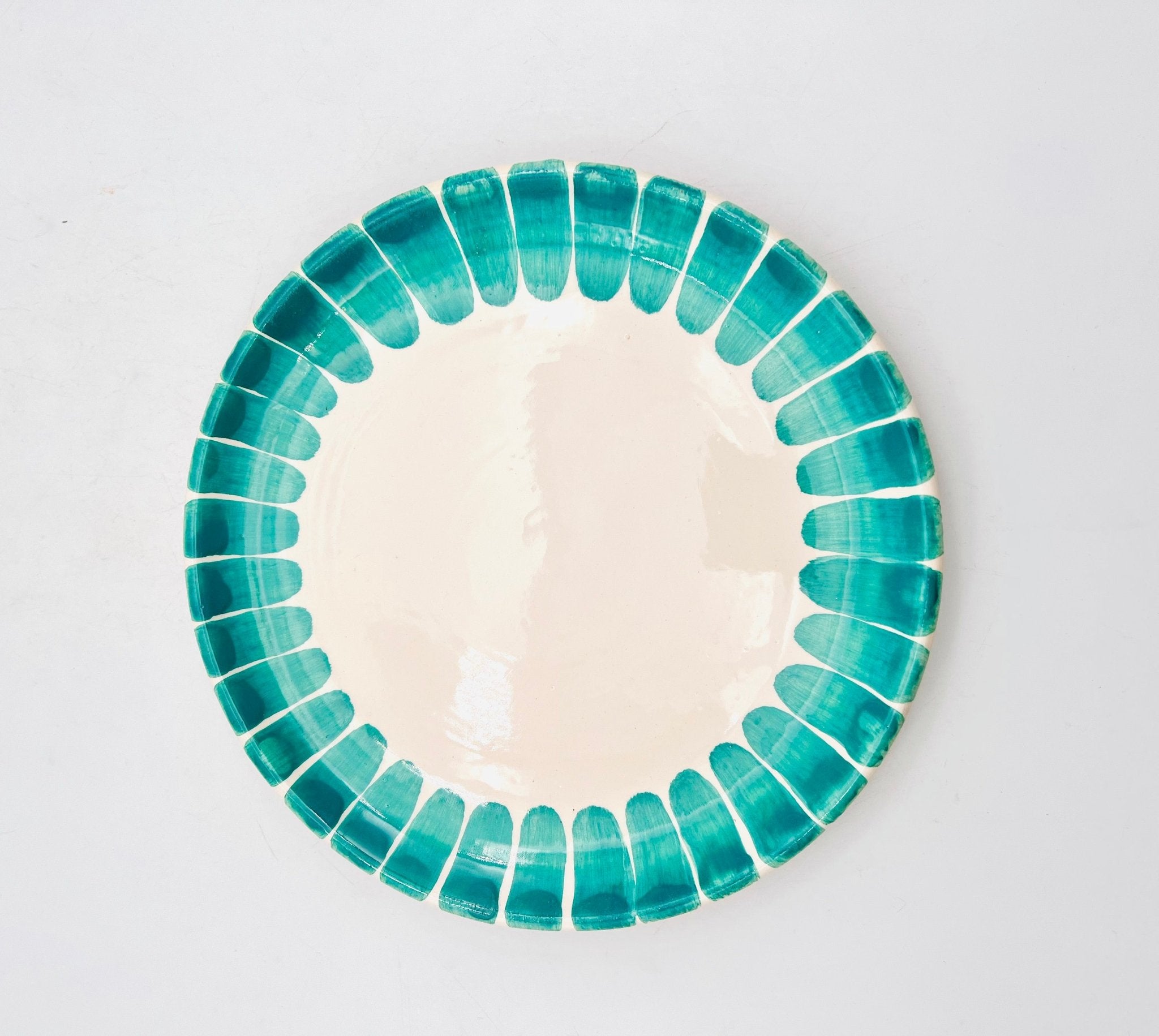 Plato decorado pétalos 20cm (varios colores) - moruecoceramicas