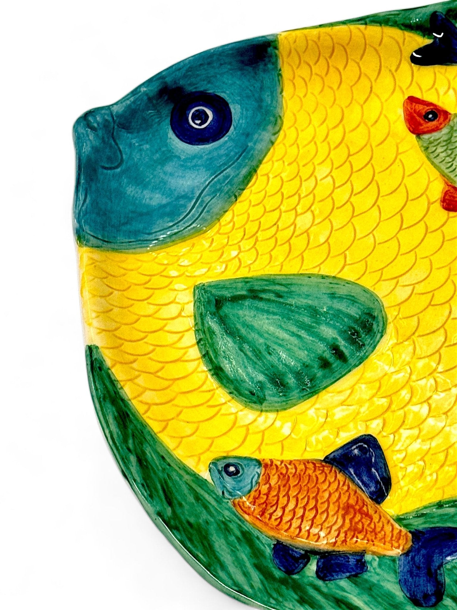 Plato peces 32cm - moruecoceramicas