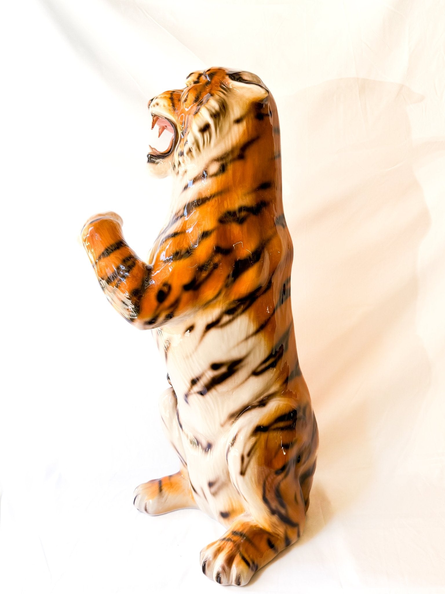 Tigre de Bengala en pie (90cm) - moruecoceramicas