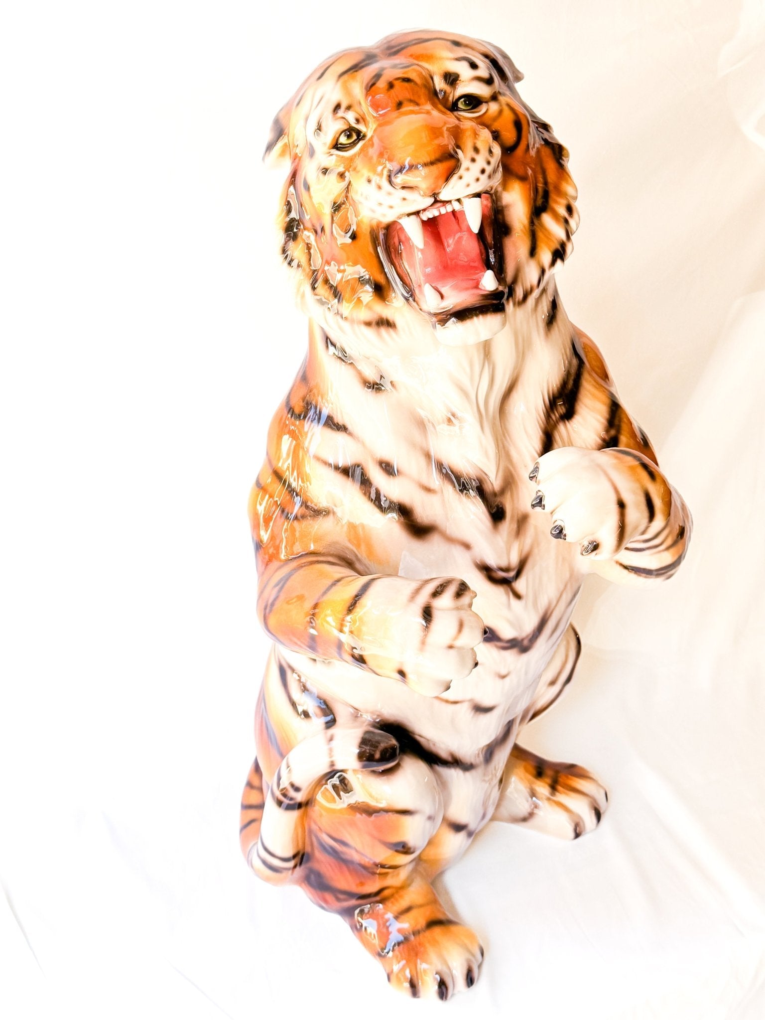 Tigre de Bengala en pie (90cm) - moruecoceramicas