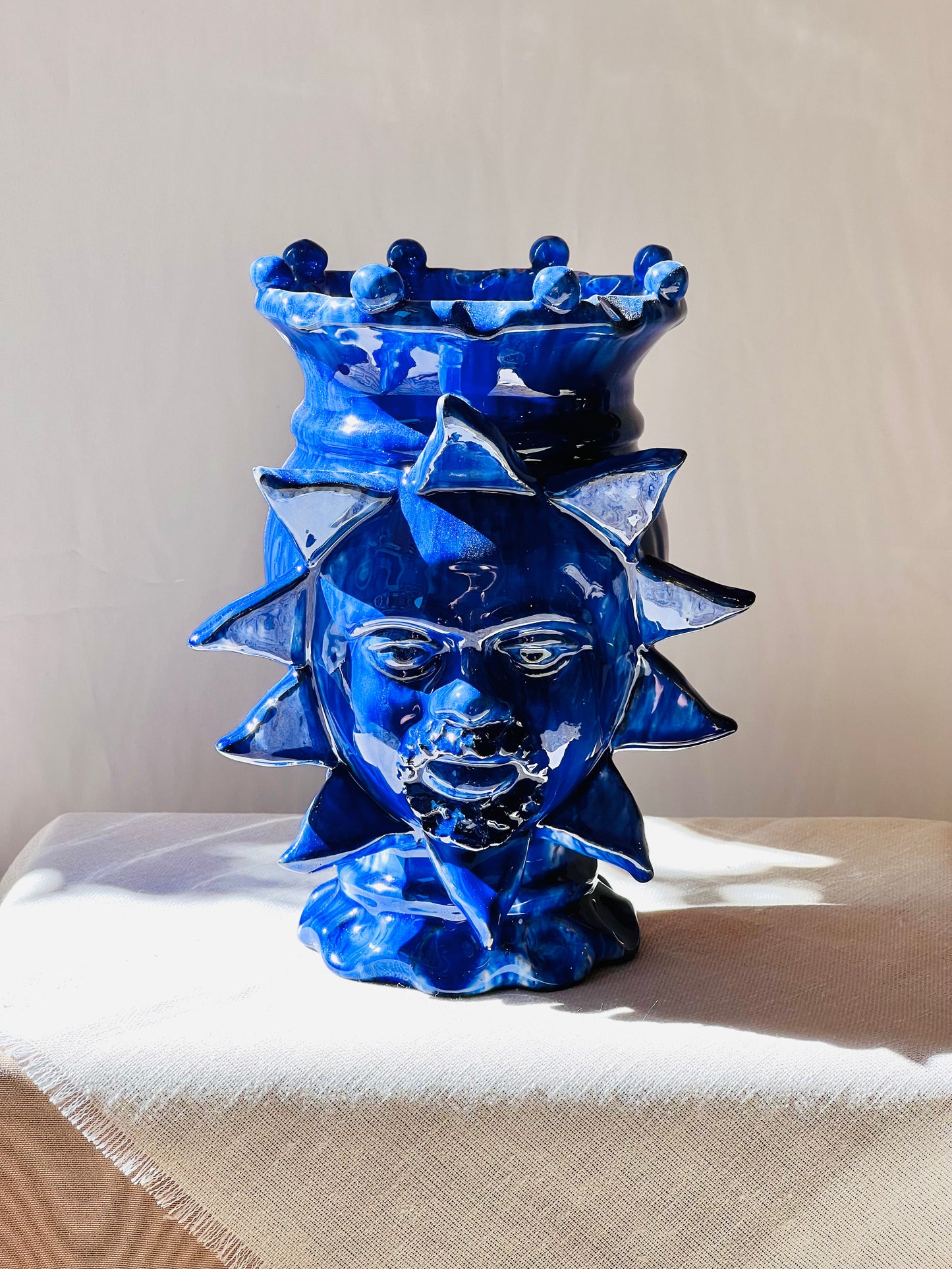 Cabeza de hombre recipiente "El sol de Sicilia" Azul