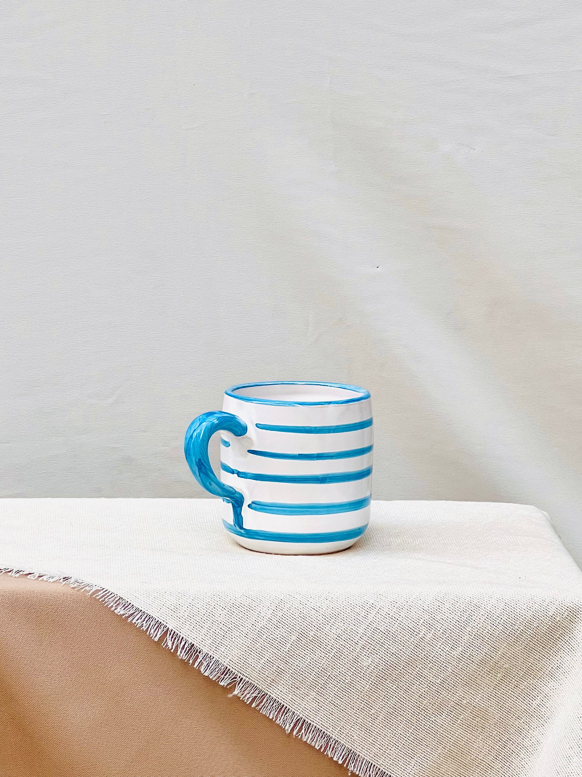 Taza artesanal “La Cala”