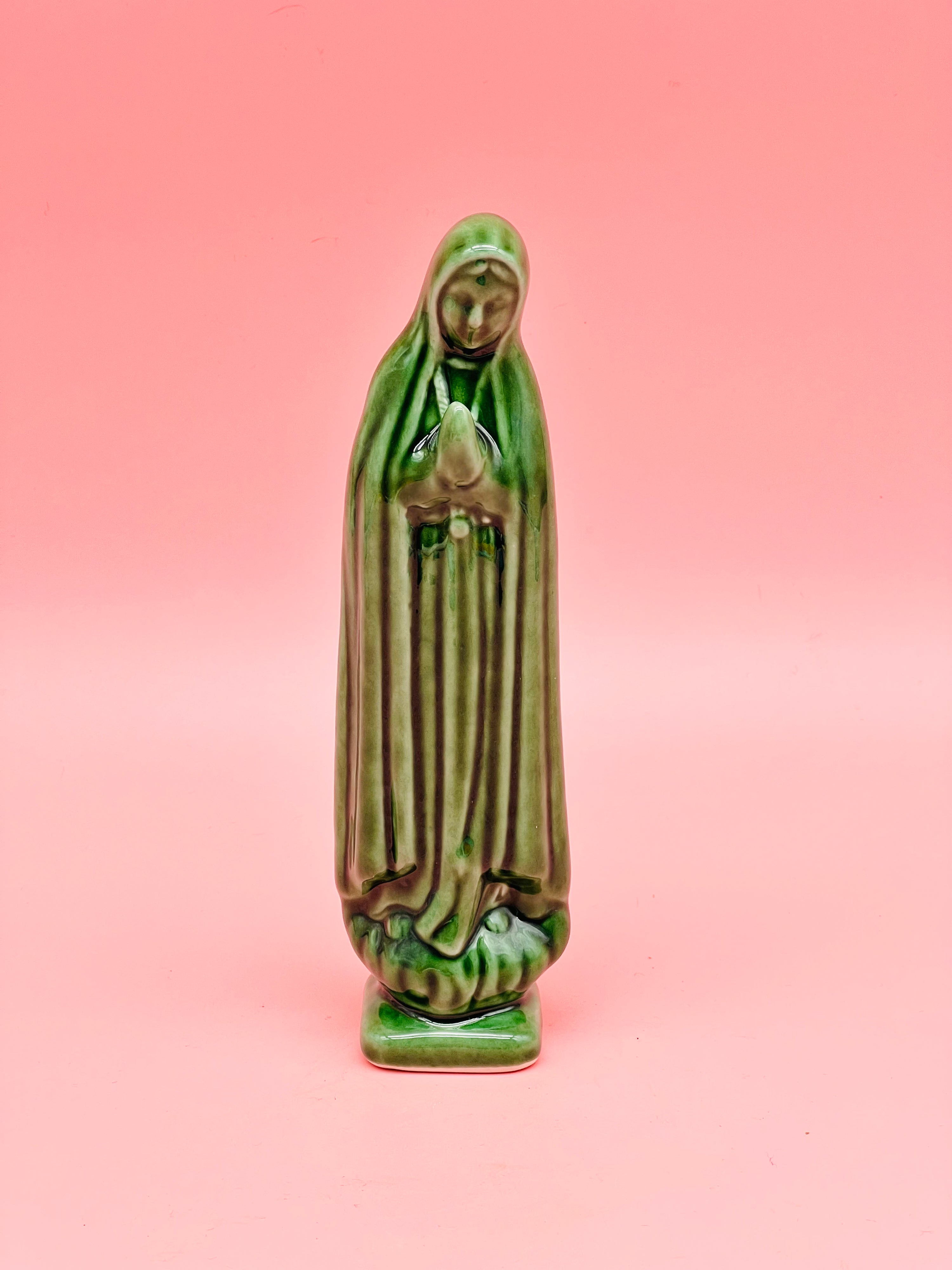 Virgen de cerámica pequeña