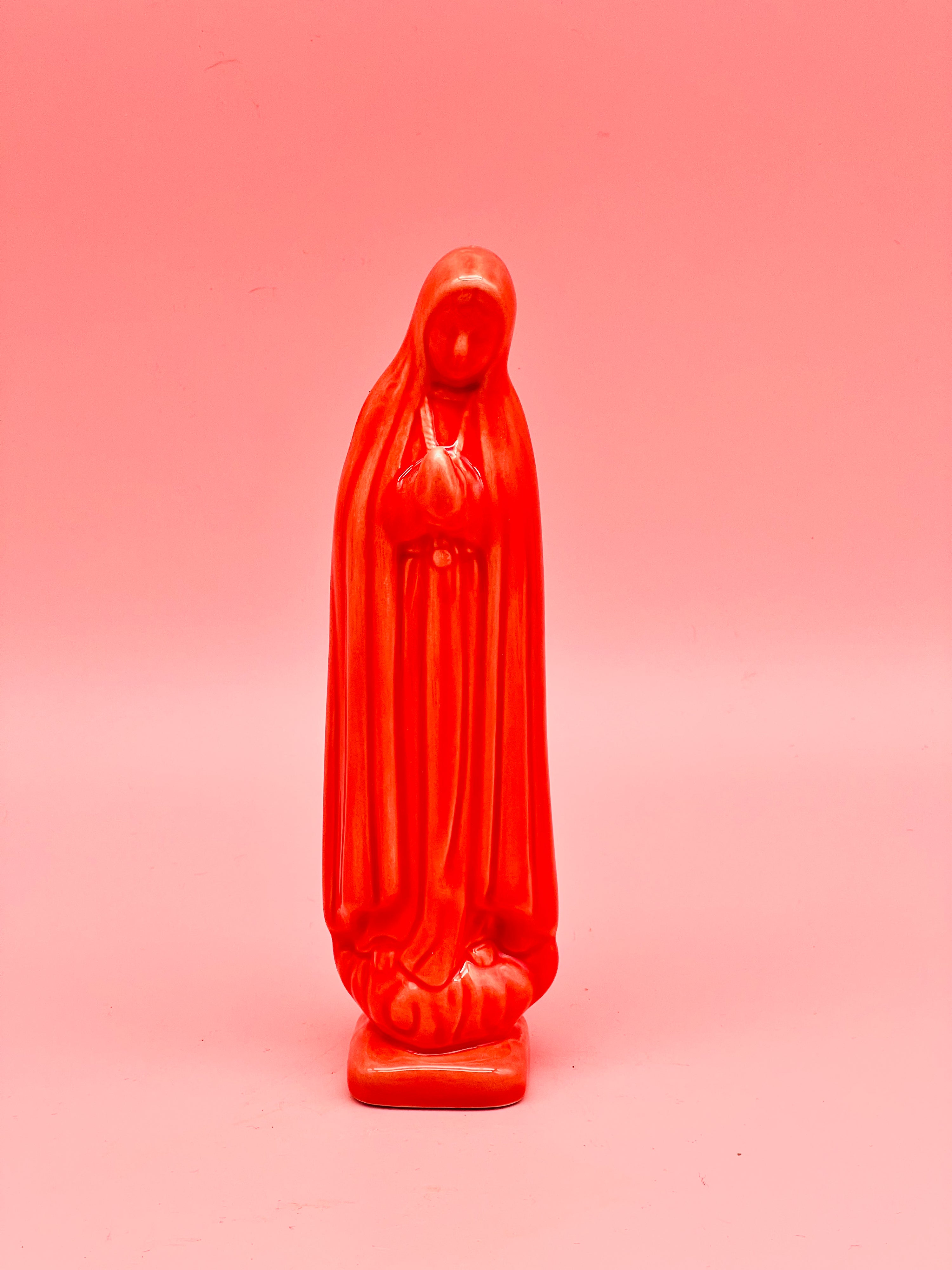 Virgen de cerámica pequeña